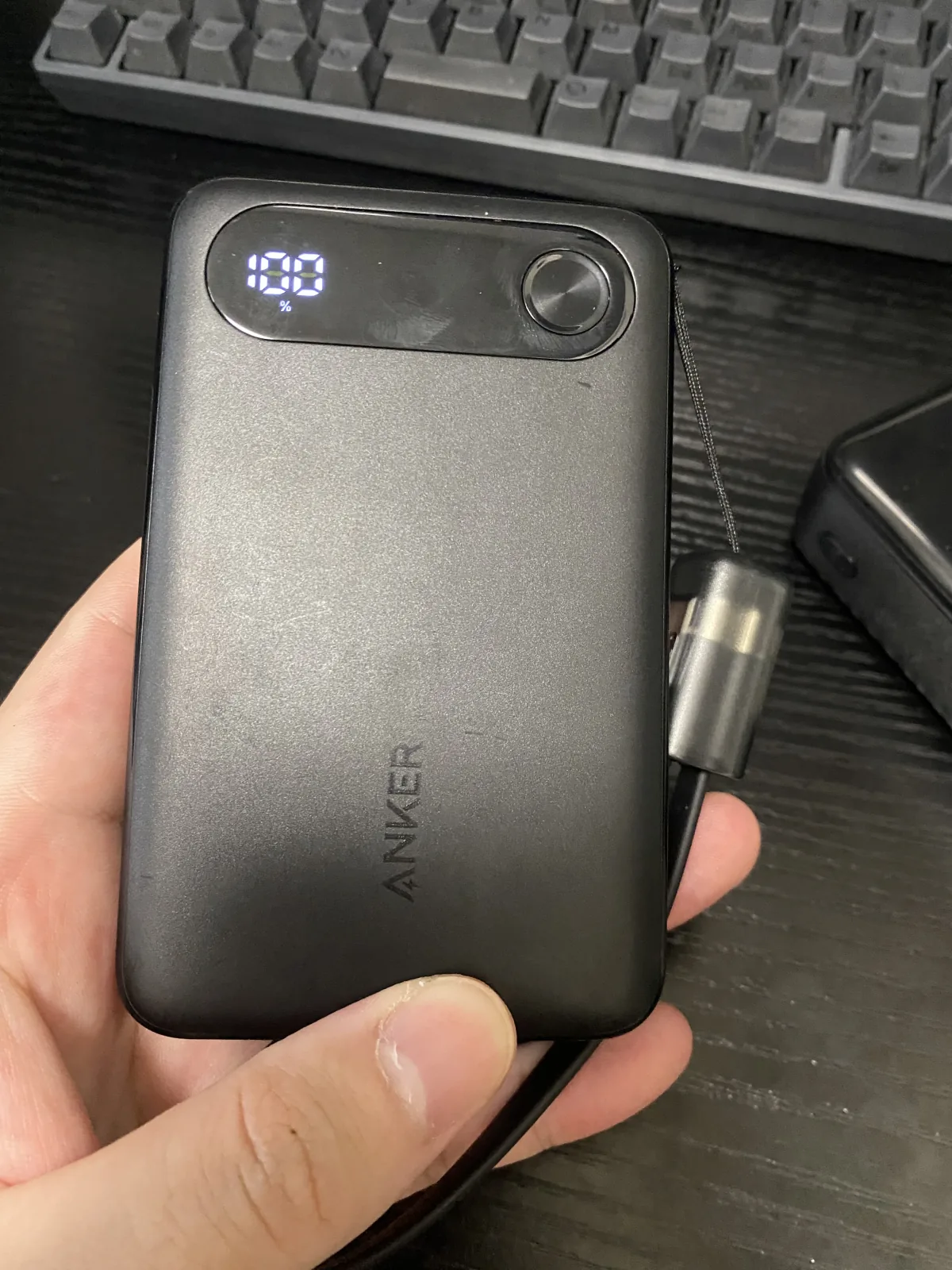 回収判定を個体ごとに行うAnker A1257の残量表示側